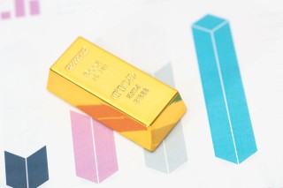 如何看待黄金持仓量对市场的影响？怎样根据持仓量调整投资策略？