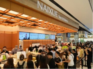 奈雪的茶发布2024年业绩公告：全年营收近50亿 持续聚焦Green健康战略