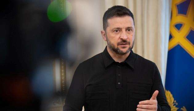 一份计划两个版本 乌总统再赴美谈“和平协议”  第1张