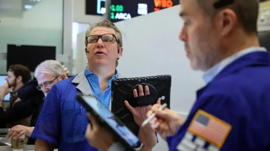 午盘：美股继续上扬 标普500指数创历史新高  第1张