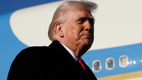 特朗普称正考虑对伊朗实施有限军事打击  第1张