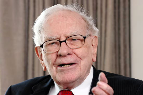 巴菲特：尽管有爱泼斯坦丑闻，他仍不后悔向盖茨基金会捐款  第1张